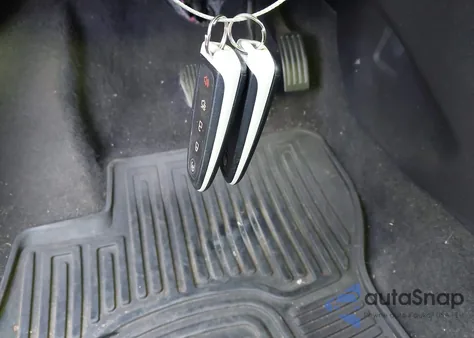 2013 Ford Focus Titanium from USA, damaged, VIN 1FADP3N26DL288884